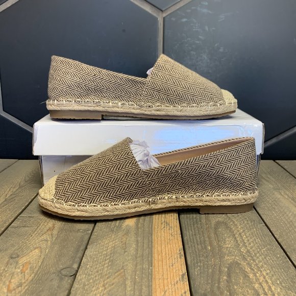 ~New W/ Box! Womens She&In Espadrille Tan Wool Summer Loafers Slip On Size 8 - Picture 2 of 6